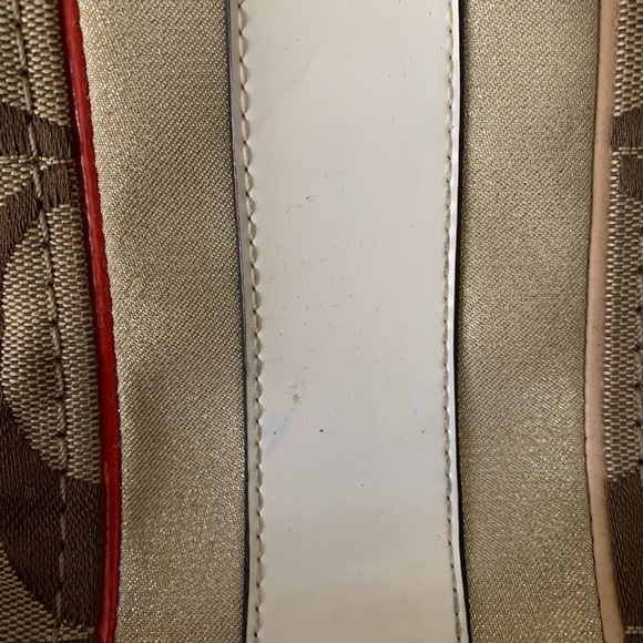 Coach purse - Picture 2 of 4